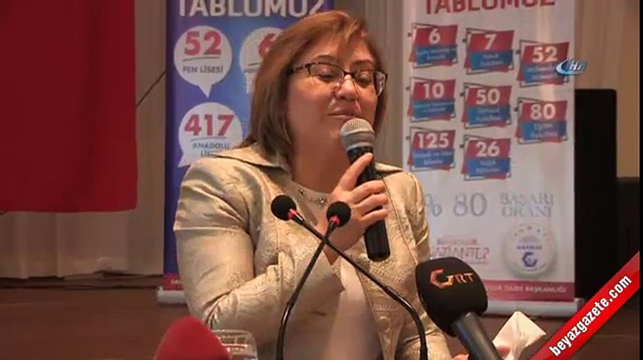 Eski günlerini hatırlayan Şahin, gözyaşlarına boğuldu