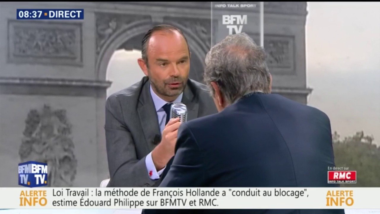Contrats aidés : "Je préfère la formation", déclare Edouard Philippe