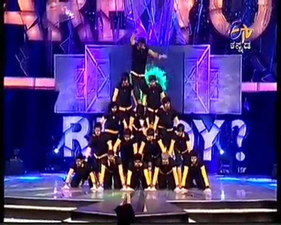 One of the Best Dance in a Compitition (Must Watch)