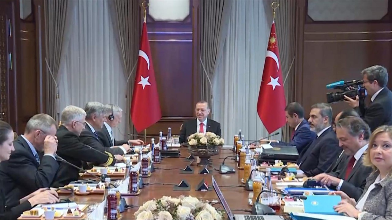 أردوغان وماتيس يشددان على وحدة أراضي العراق وسوريا
