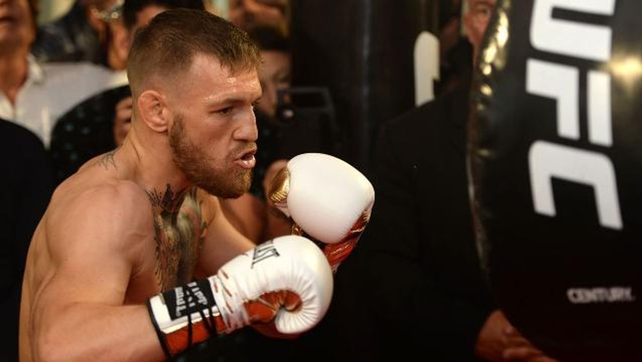 Three ways McGregor can actually beat Mayweather