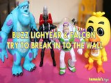 BUZZ LIGHYEAR & FALCON TRY TO BREAK IN TO THE WALL SULLEY STORM ROCKET CHICA TOY STORY 3 CHICA