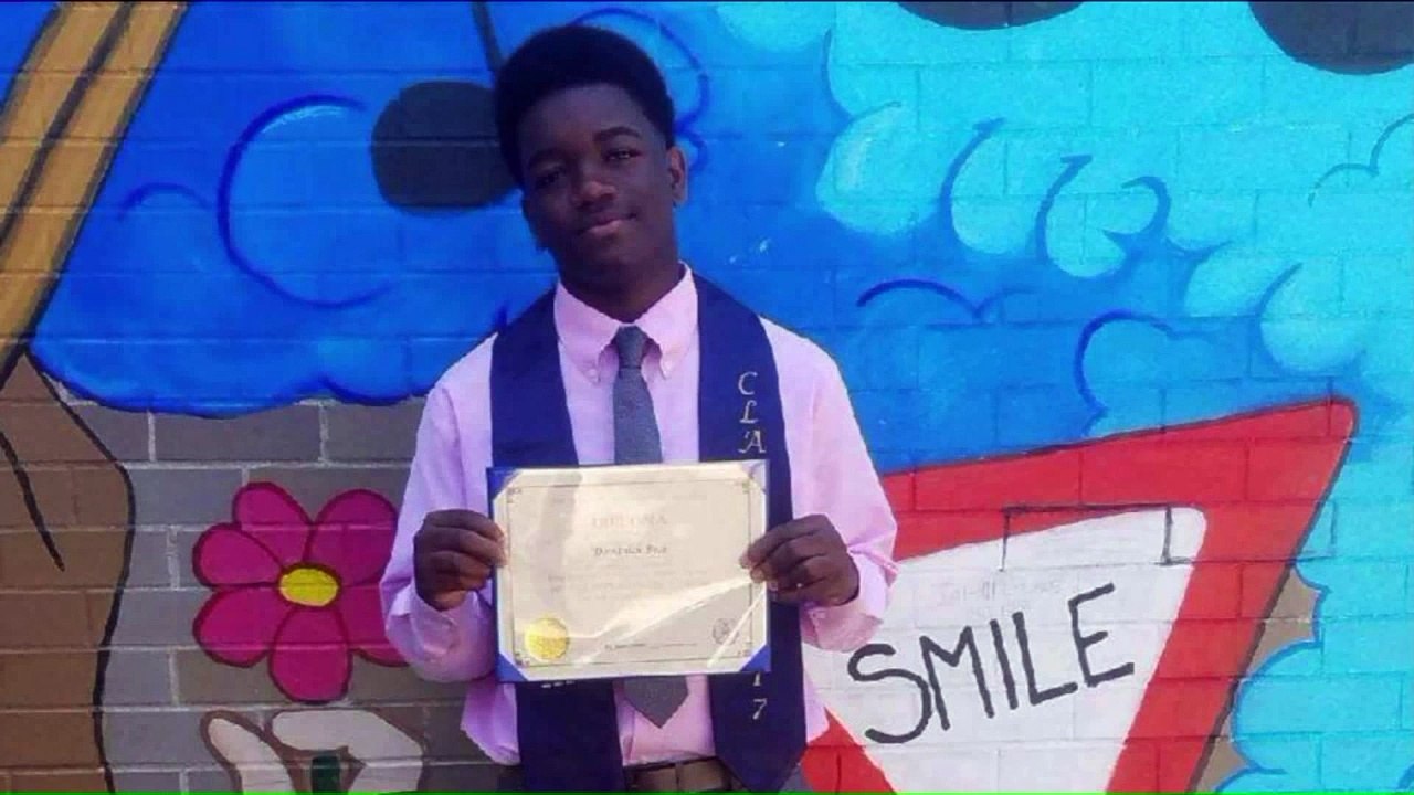 14-Year-Old High School Football Player Dies at Practice