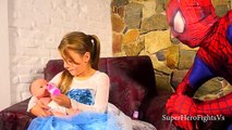 Congelado bebé con mierda princesa hombre araña súper héroe en vida