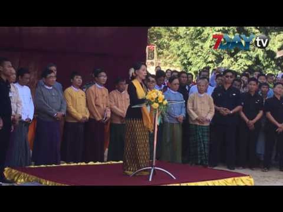 ရြာသူ ရြာသားေတြ စီးပြားေရး အေျခအေနေမးတဲ့ ေဒၚေအာင္ဆန္းစုၾကည္