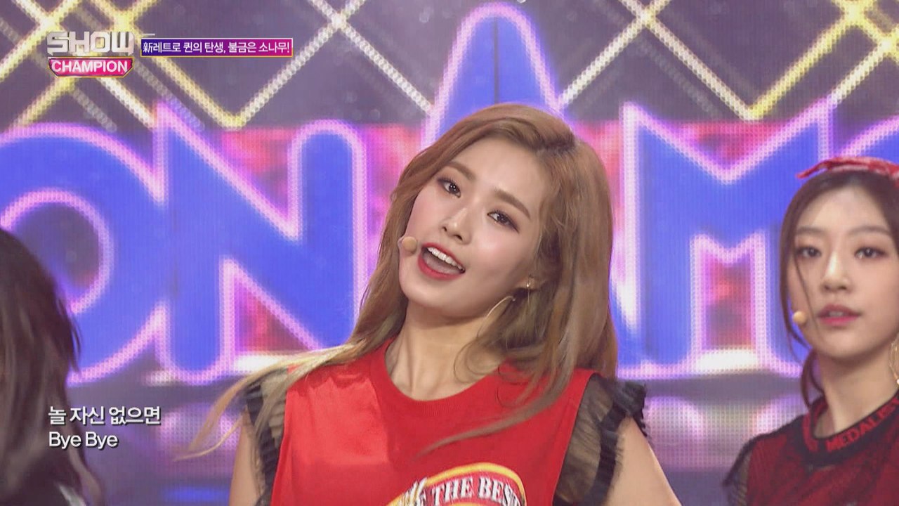 Show Champion EP.242 SONAMOO - Friday Night [소나...