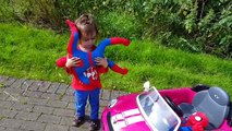 Accidente coche divertido película rosado hombre araña superhéroes juguete hd