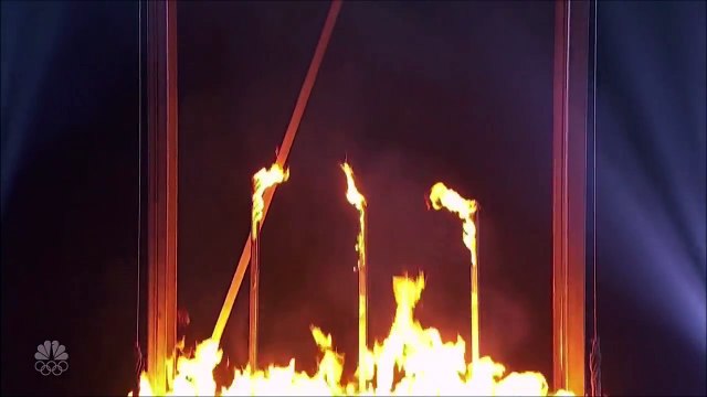 L'ex Spice Girl Mel B n'a pas apprécié une blague de Simon Cowell et lui a jeté son verre au visage en plein direct