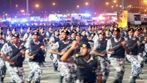 بن سلمان يحضر عرضا عسكريا لقوات أمن الحج في مكة المكرمة