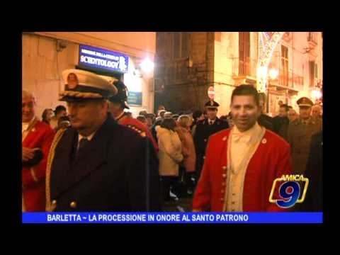 Barletta | La processione in onore del Santo Patrono