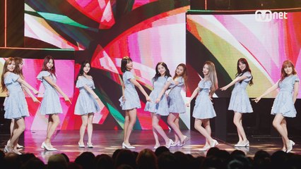 ′최초공개′ ♡에 빠진 소녀들 ′프리스틴′의 ′알로하′ 무대