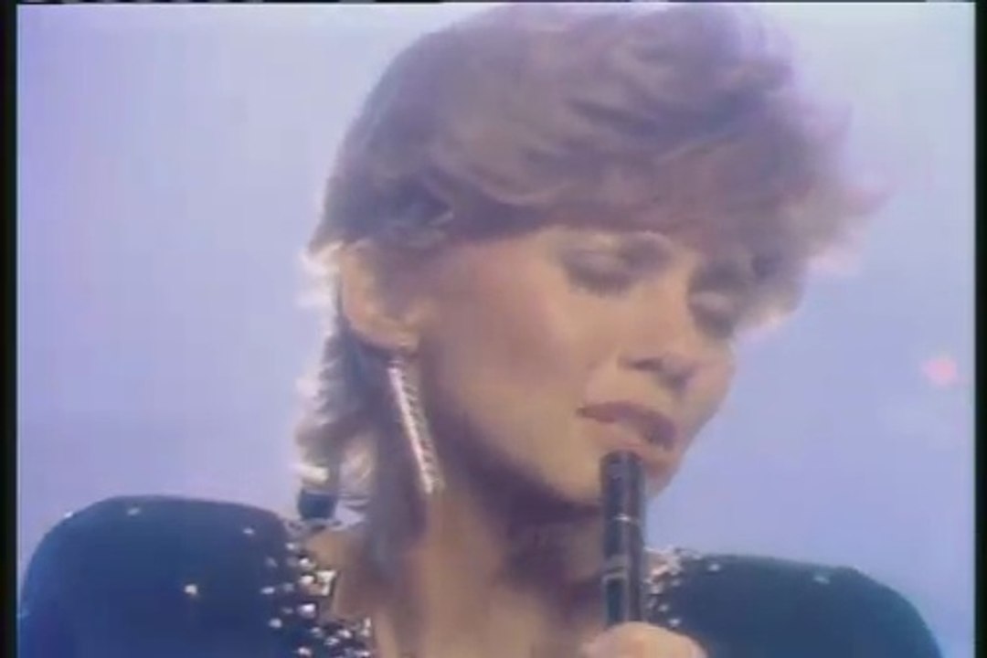 OLIVIA NEWTON-JOHN A LITTLE MORE...02