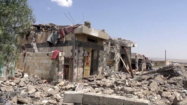 Air strikes by Saudi-led coalition in Yemen kill more than 40