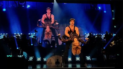 Céline Dion en couple avec son danseur ? L'étonnante réponse de la star