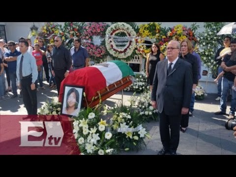 Familiares y amigos dan último adiós a Gisela Mota / Pascal Beltrán