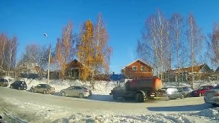 Only Bad Drivers Need Winter Tires # 2- EPIC SNOW DRIVING FAILS COMPILATION 201