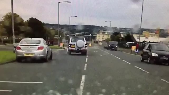 Shocking Moment Driver Deliberately Smashes Into Police Car On Busy Road