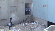 Mersin Erdemli'de İnşaat İskelesinden Düşen 2 İşçi Öldü