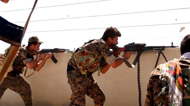 Syria: UN pushes for pause in Raqqa fighting to let civilians flee