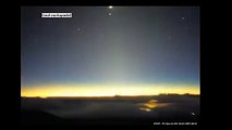 Ovnis gigantes grabados  en Hawai  Astrónomos