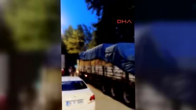 Kocaeli Tır'dan Ayrılan Dorse Kazaya Neden Oldu