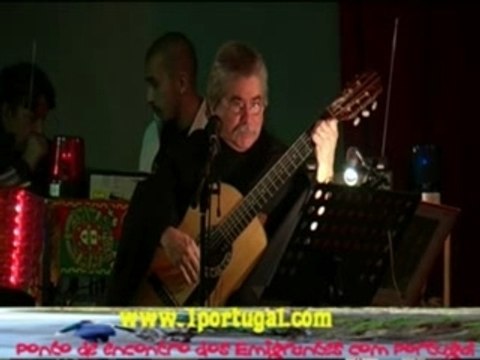 Adriano Dias canta o fado na Garenne colombes - 1