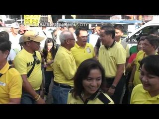 Roxas, Robredo visit Batangas City's new 'palengke'