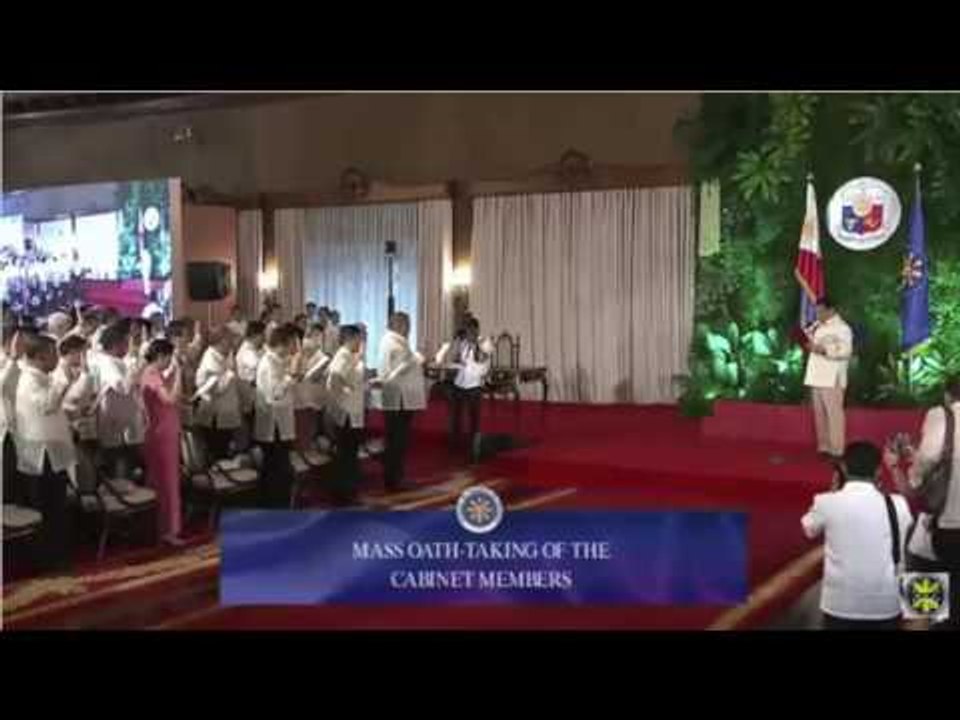 Duterte's Cabinet members take oath