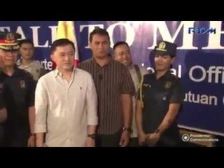 Cop proposes marriage to Duterte’s aide-de-camp after President’s speech