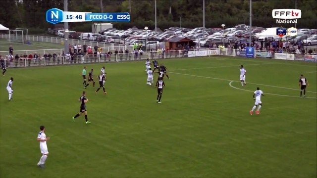 Le centre dans la surface est repoussé en corner par la défense de Chambly.