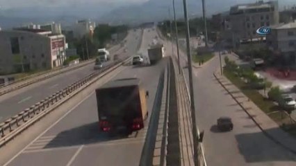 Kocaeli'de Bir Kişinin Öldüğü Kaza Kamerada