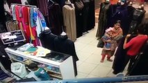 اس ویڈیو میں دیکھیں اس عورت نے کس طرح اپنے بچے کے زریعے دکان میں چوری کی۔  ویڈیو: فیصل علی۔ کراچی