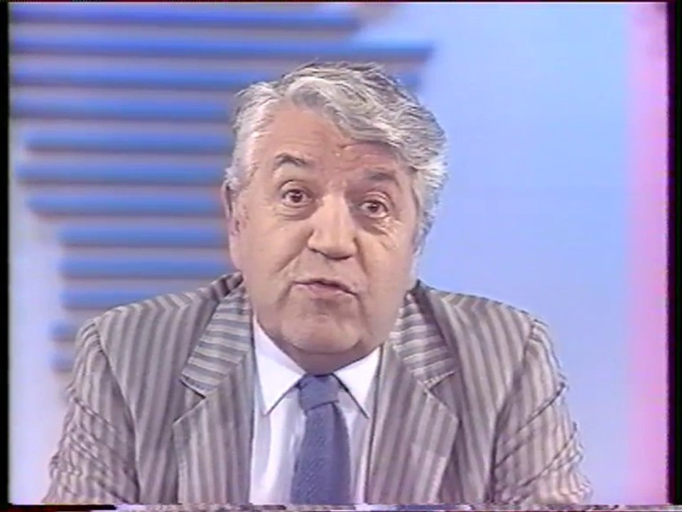 TF1 - 19 Avril 1988 - Speakerine (Evelyne Dhéliat), interlude, début JT Nuit (Joseph Poli)