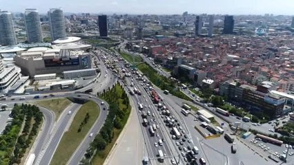 İstanbul'da Başlayan Bayram Trafiği Havadan Görüntülendi