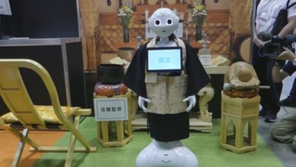 Oficiar funerales budistas, la nueva actividad del Robot Pepper