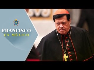 Norberto Rivera le da la bienvenida al Papa Francisco en la Catedral de la CDMX