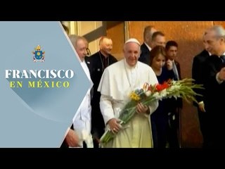 Papa Francisco recorre el Hospital Infantil de México