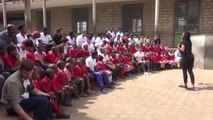 Tika'nın Gönüllü Elçileri Kenya'da Kütüphane Kurdu