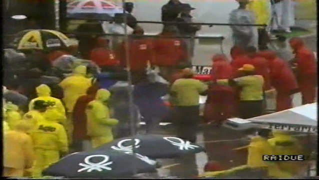Gran Premio d'Australia 1989: Ritiri di De Cesaris e Caffi e incidente di A. Senna con Brundle