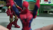 đồ chơi siêu nhân người nhện khủng long Spiderman Dinosaur Toys 스파이더맨 vs 공룡 장난감