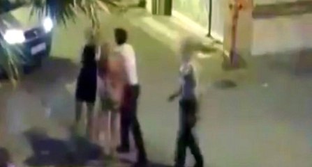 Télécharger la video: İki Kızı Darp Eden Polis Memuru Serbest Bırakıldı