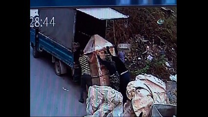 Çek çekli kadın hırsızlar sanayi esnafını canından bezdirdi