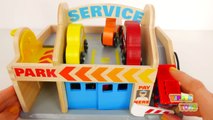 Et autobus voiture enfants pour enfants prestations de service jouets Garage de garage |