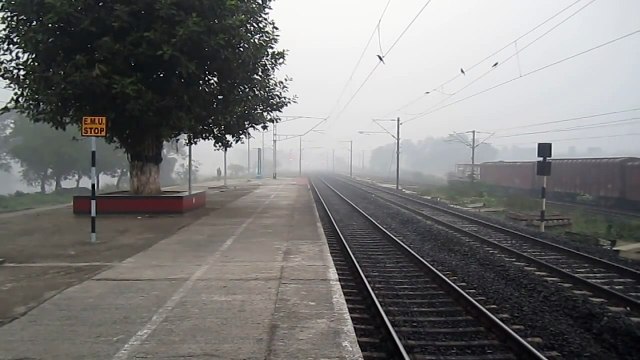 WDP-4B 40025 at its best with Darjeeling Mail