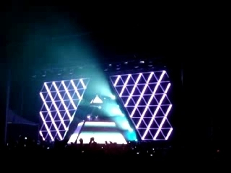 Daft Punk - Live @ Vegoose 2007 - One More Time