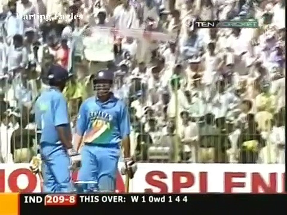 Lakshmipathy Balaji THRASHING Pakistan Bowlers to all Corners - 4,4,6,4,6,6