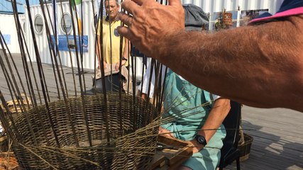 Le panier en osier est un indispensable de la pêche