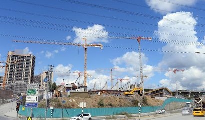 Eyüp'te iş cinayeti: İşçilerin üzerine kalas düştü