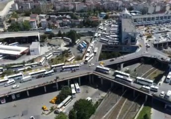 İstanbul'da Otogardaki Otobüs Kuyruğu Havadan Görüntülendi