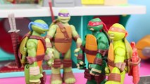 Ninja Turtles with TMNT Pez Dispensers in the Half Shell Heroes Playskool Chinatown Play S